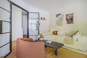 Paris West Elegant residence