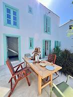 Charming Modern Getaway