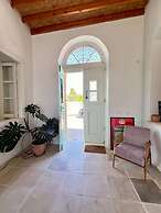 Charming Modern Getaway