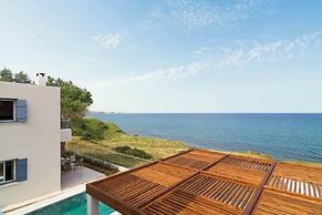 Moonlight Villas Seafront Private Estate