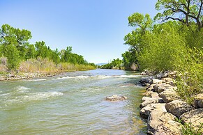 5 Mi to Navajo State Park: Riverfront Cabin!