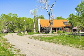 5 Mi to Navajo State Park: Riverfront Cabin!