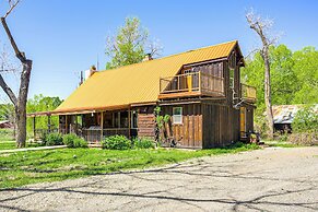 5 Mi to Navajo State Park: Riverfront Cabin!