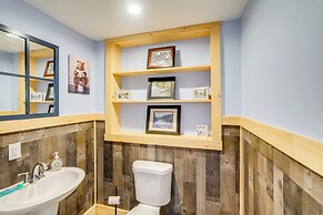 4 Mi to Dtwn Catskill: Mtn-view Home