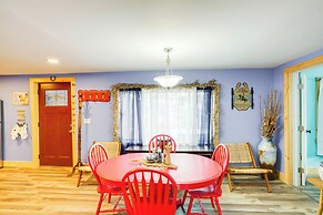 4 Mi to Dtwn Catskill: Mtn-view Home