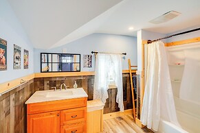 4 Mi to Dtwn Catskill: Mtn-view Home