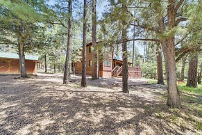 Covered Deck, Private Acreage: Log Cabin in Pine
