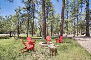 Covered Deck, Private Acreage: Log Cabin in Pine