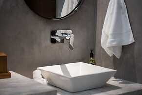 Stylish Tulum Studio Terrace Pool Relax