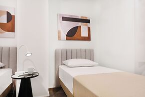 Icon Apartments