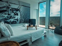 Horizon Luxury Seafront Villa