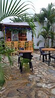 LAS CASCADAS HOSTEL TAYRONA