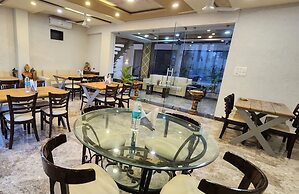 Rani Palace Hotel And Resort