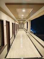 Rani Palace Hotel And Resort