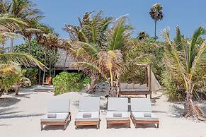 Anana Casa Cantarena Beachfront Meals Included