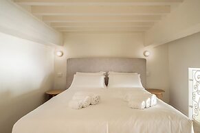 Deservi Luxury Apartments