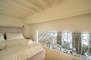 Deservi Luxury Apartments