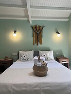 Hanole Macaron Guest House