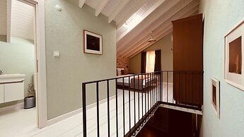 Hanole Macaron Guest House