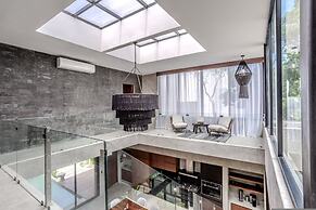 Anana Casa Karmond Luxury Villa With Pool