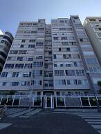 2min da Praia de Copacabana - A306