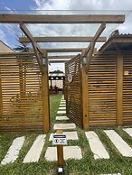 Shangri La Casas e Studios