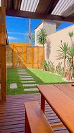 Shangri La Casas e Studios