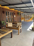 Shangri La Casas e Studios