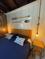 Shangri La Casas e Studios