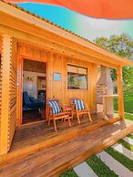 Shangri La Casas e Studios