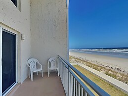 Trade Winds 31 by Distinctive Beach Rentals