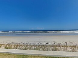 Trade Winds 31 by Distinctive Beach Rentals