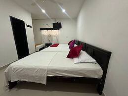 HOTEL PUERTO DORADO