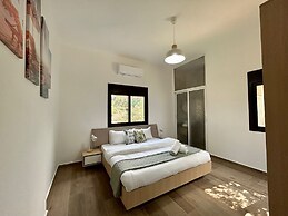 Vista 2-Bedroom Apartment in Batroun