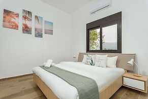 Vista 2-Bedroom Apartment in Batroun