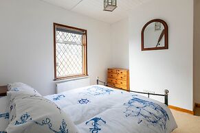 Stylish 2Bd Family Hideaway In Dover
