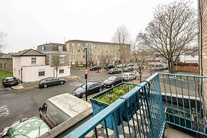 Spacious 3Br Flat With Balcony Near Tottenham Hale