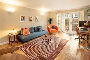 Serene Garden Flat - Steps From Tower Bridge