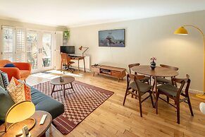 Serene Garden Flat - Steps From Tower Bridge