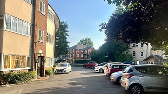 Modern 1 Bedroom Apt In Maidenhead Nr River Thames