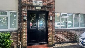Modern 1 Bedroom Apt In Maidenhead Nr River Thames