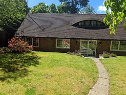 5Bd House In The Forest