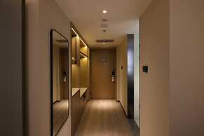 Golden Panda Hotel