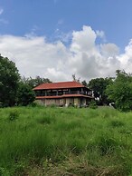 Bamboo Grove Lodge