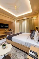 Saltstayz Premier - Sector 50 & Golf Course Ext Road