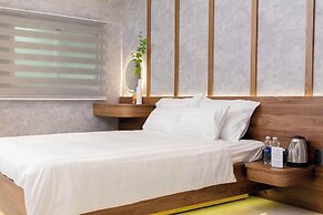 Ari Boutique Hotel