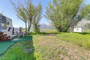 Sierra Nevada Mtn Views: Gardnerville Getaway