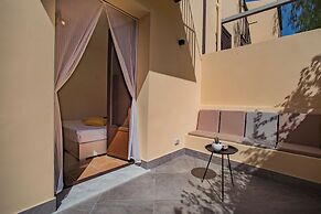 Pater Meus Suites