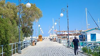 Finikoudes Marina View 202