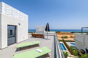 By The Beach - Sunstone Seaview Villa